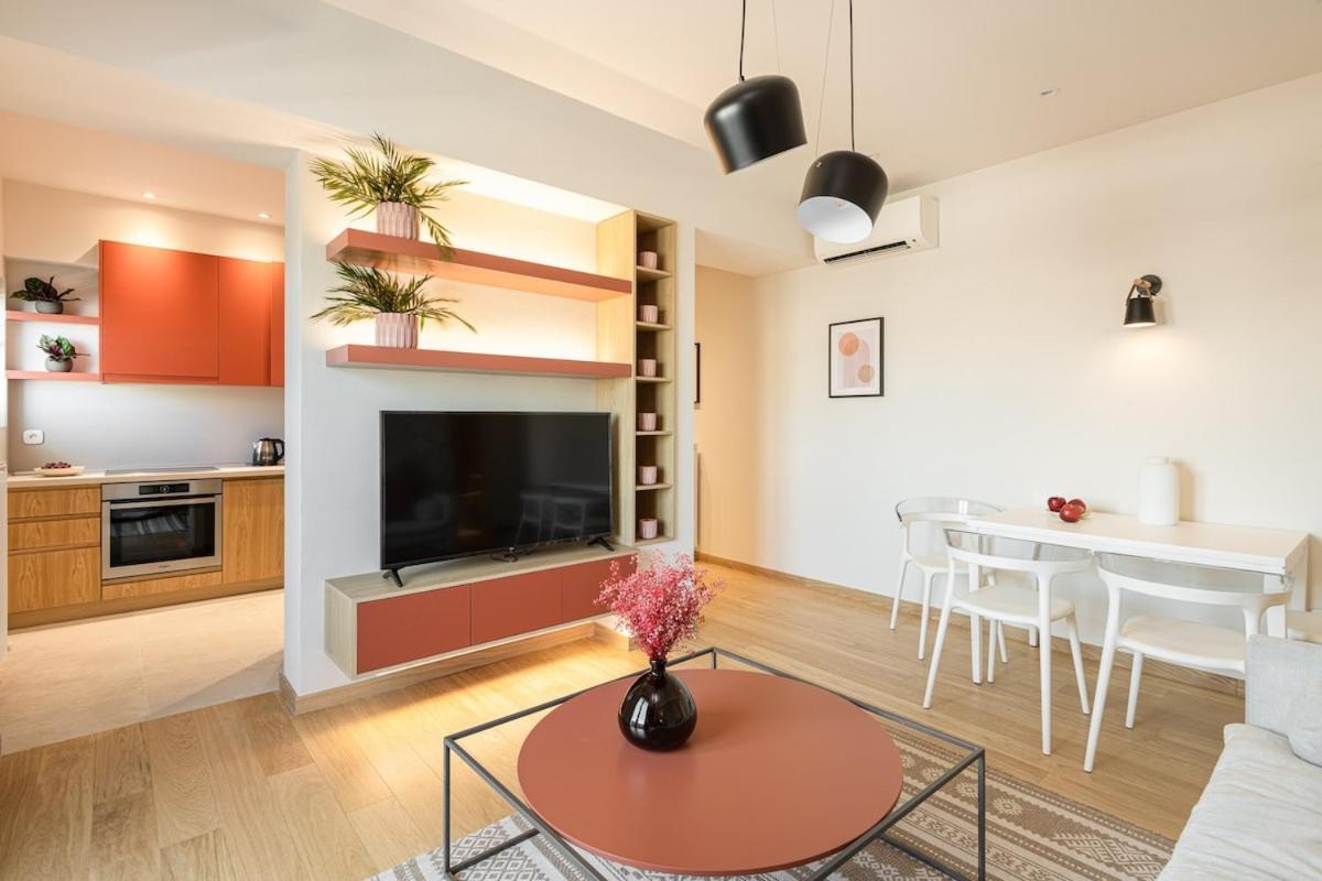 Magnificent Penthouse Gem In Privileged Location * Thessaloniki
